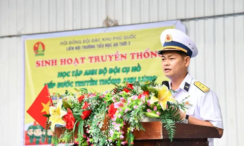 Lữ đoàn 127 nói chuyện truyền thống tại Trường Tiểu học An Thới 3