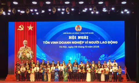 Tôn vinh, khẳng định vai trò của người lao động trong sự nghiệp công nghiệp hóa, hiện đại hóa đất nước