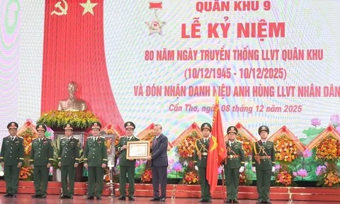 Tổng Bí thư Tô Lâm: Tập trung xây dựng lực lượng vũ trang Quân khu 9 cách mạng, chính quy, tinh nhuệ, hiện đại