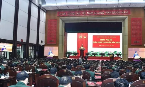 Xây dựng quân đội cách mạng, chính quy, tinh nhuệ, hiện đại với quan điểm 'dân là gốc'