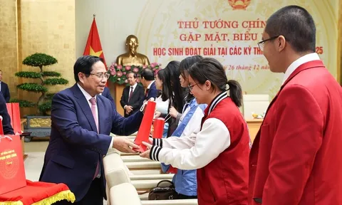 Khẩn trương xây dựng Đề án phát hiện và bồi dưỡng nhân tài trẻ Việt Nam