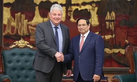 Thủ tướng Phạm Minh Chính tiếp lãnh đạo Tập đoàn bán dẫn ASML Hà Lan