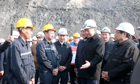 Tổng Bí thư, Thủ tướng gặp mặt, chúc Tết công nhân ngành Than tại Quảng Ninh