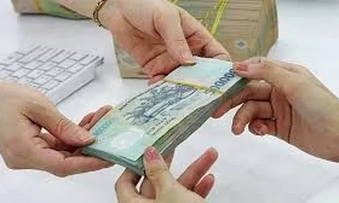 Cán bộ cử đi tăng cường ở cơ sở được hưởng chế độ gì?