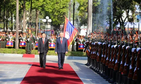 Lễ đón trọng thể Tổng Bí thư Tô Lâm thăm cấp Nhà nước tới Cộng hòa Dân chủ Nhân dân Lào