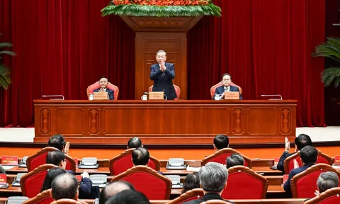 Tổng Bí thư gặp mặt thành viên các Tiểu ban chuẩn bị Đại hội XIV của Đảng và Ban Chỉ đạo Tổng kết 40 năm đổi mới