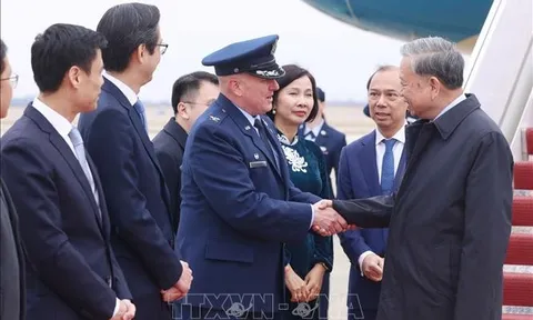 Tổng Bí thư đến Washington D.C, bắt đầu tham dự cuộc họp khai mạc Hội đồng Hòa bình về Gaza