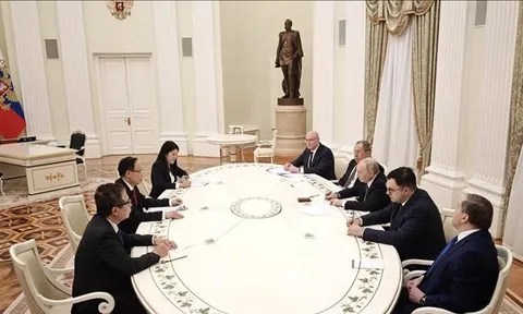 Đặc phái viên của Tổng Bí thư Tô Lâm hội kiến Tổng thống Liên bang Nga