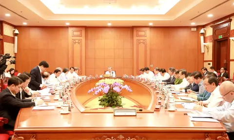 Tiếp tục kiên quyết, kiên trì đấu tranh chống tham nhũng, lãng phí, tiêu cực với tư duy, cách làm mới