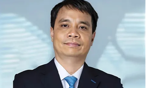 Bắt tạm giam Chủ tịch Tổng Công ty Cảng Hàng không Việt Nam Vũ Thế Phiệt