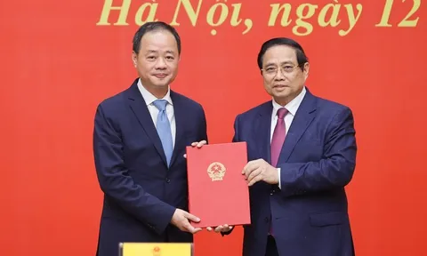 Thủ tướng trao quyết định bổ nhiệm Chủ tịch Viện Hàn lâm Khoa học và Công nghệ Việt Nam