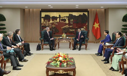 Thủ tướng Phạm Minh Chính tiếp đoàn thanh tra của EC về chống khai thác IUU