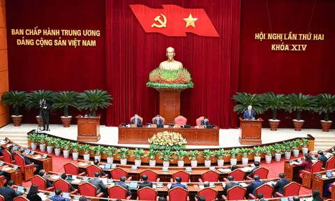 Thông cáo báo chí về ngày làm việc thứ hai Hội nghị Trung ương 2 khoá XIV