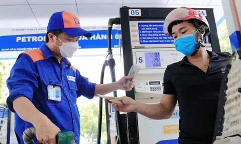 Đập tan những luận điệu xuyên tạc về điều hành giá xăng, dầu