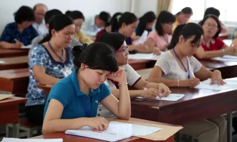 Xét thăng hạng giảng viên theo căn cứ nào?