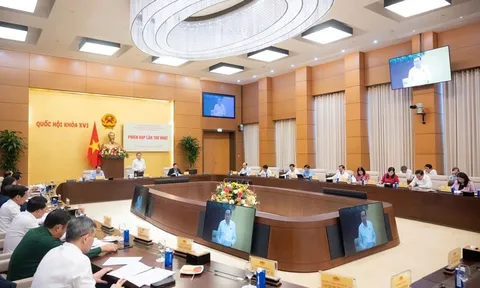 Hoàn thiện thể chế, tổng rà soát hệ thống pháp luật để mở đường cho tăng trưởng hai con số