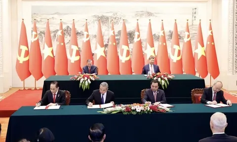 Lễ ký kết văn kiện hợp tác giữa Việt Nam - Trung Quốc