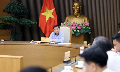 Không viện cớ đặc thù ngành để né tránh cải cách, phân cấp thủ tục hành chính, điều kiện kinh doanh