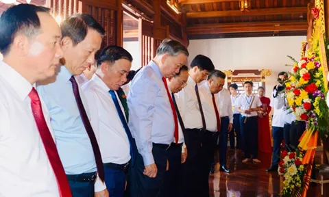 Tổng Bí thư, Chủ tịch nước Tô Lâm dâng hương tưởng nhớ Tổng Bí thư Hà Huy Tập