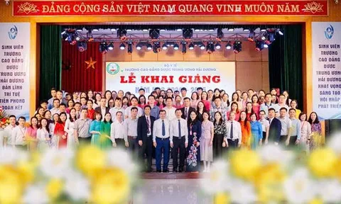 Đón đầu xu hướng nhân lực ngành Dược: Học đúng ngành, vững tương lai tại Trường Cao đẳng Dược Trung ương Hải Dương