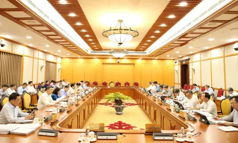 Bộ Chính trị cho ý kiến hoàn thiện thể chế vượt trội để TP. Hồ Chí Minh phát triển nhanh, bền vững