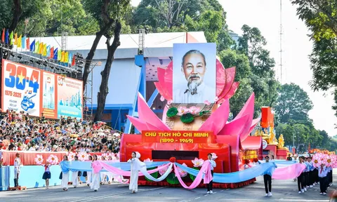 Tư tưởng Hồ Chí Minh soi sáng hành trình phát triển đất nước