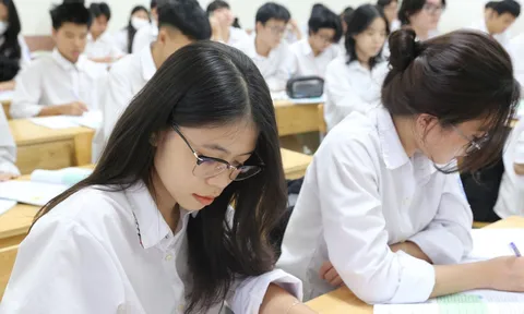 Chuyên gia trao đổi về bỏ thi lớp 10: Giảm áp lực nhưng vẫn đảm bảo công bằng