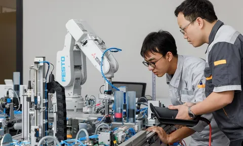 Tiêu chuẩn được hưởng học bổng ngành khoa học, kỹ thuật và công nghệ chiến lược