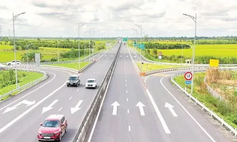 Đề xuất cơ chế đặc thù đầu tư mở rộng cao tốc Bắc - Nam tại 11 địa phương