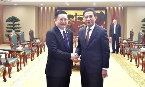 Phó Thủ tướng, Bộ trưởng Bộ Quốc phòng Phan Văn Giang tiếp Tổng Thư ký ASEAN
