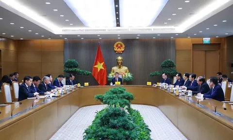 Thủ tướng Lê Minh Hưng điện đàm với Thủ tướng Trung Quốc Lý Cường