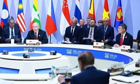 Thủ tướng Lê Minh Hưng dự phiên toàn thể Hội nghị Cấp cao Kỷ niệm 35 năm quan hệ ASEAN - Nga