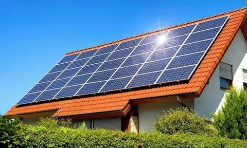 Nâng tỷ lệ sản lượng điện mặt trời mái nhà dư được phép bán lên tới 50%