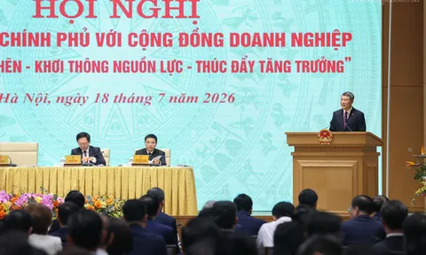 Thủ tướng Lê Minh Hưng: Kiến nghị của doanh nghiệp phải được xử lý đến cùng và tất cả câu trả lời phải được công khai