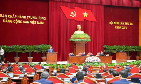 Thông cáo báo chí về ngày làm việc thứ tư Hội nghị lần thứ ba Ban Chấp hành Trung ương Đảng khoá XIV