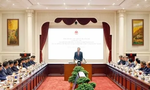 Tổng Bí thư, Chủ tịch nước: Xác định ngoại giao phục vụ phát triển đất nước là trung tâm