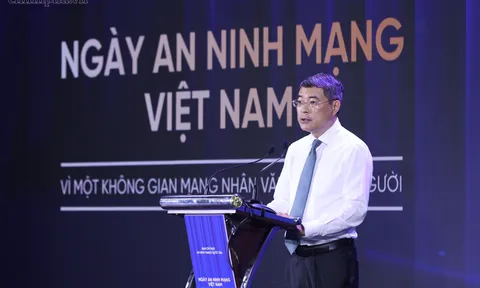 Thủ tướng Lê Minh Hưng: An ninh mạng phải gắn kết chặt chẽ, đồng bộ giữa 'bảo vệ hệ thống' và 'bảo vệ con người'