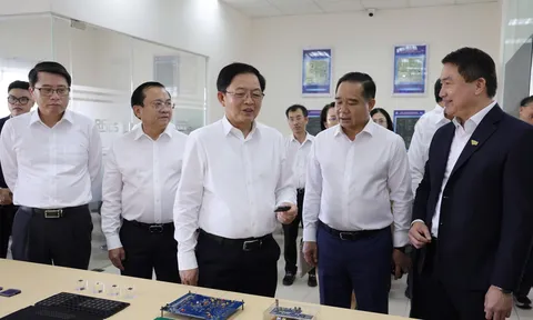 Phó Thủ tướng Hồ Quốc Dũng: Đại học Quốc gia TP. Hồ Chí Minh cần tập trung nguồn lực, làm chủ công nghệ lõi