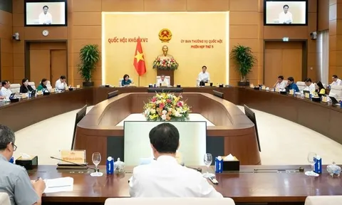 Ủy ban Thường vụ Quốc hội ban hành các nghị quyết về công tác nhân sự, tổ chức