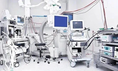 Phó Thủ tướng Phạm Thị Thanh Trà: Minh bạch về giá, giảm trung gian, hoàn thiện khung pháp lý về trang thiết bị y tế