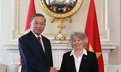 Sau lễ đón trọng thể, Tổng Bí thư, Chủ tịch nước Tô Lâm hội kiến với Toàn quyền Canada Louise Arbour