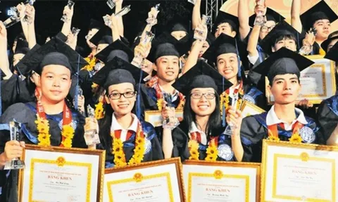 Nghị quyết số 336 về thu hút và trọng dụng nhân tài trong các ngành, lĩnh vực mũi nhọn của Chính phủ