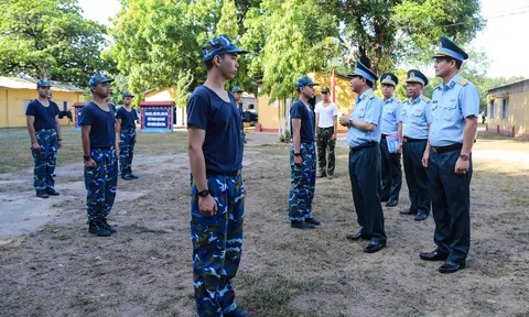 Kiểm tra toàn diện công tác huấn luyện chiến sĩ mới tại Sư đoàn 367 và 370