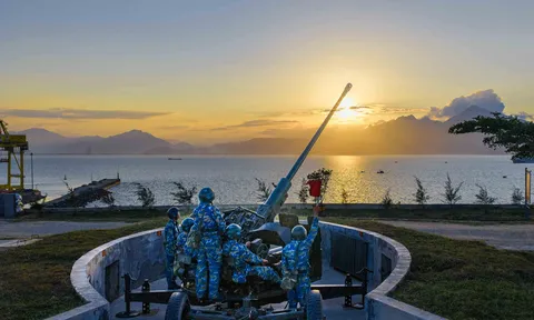 Săn UAV trên đỉnh Sơn Trà