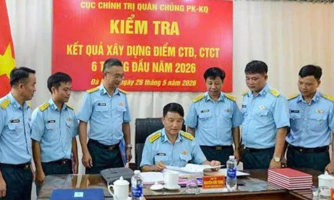 Rèn luyện bản lĩnh chính trị ở Trung đoàn 282