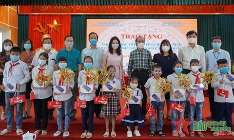 Thủ đô thúc đẩy phong trào khuyến học, khuyến tài