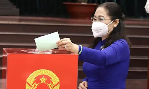 Chính phủ sửa đổi quy định về thẩm định, phê chuẩn kết quả bầu chủ tịch, phó chủ tịch UBND
