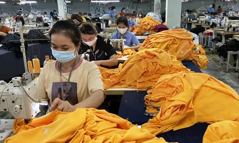 Đơn hàng nhiều nhưng doanh nghiệp dệt may không dám nhận