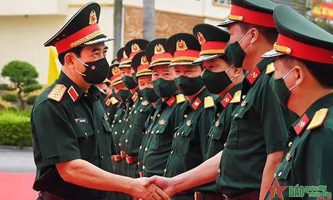 Xây dựng Quân đội nhân dân Việt Nam tinh, gọn, mạnh, tiến lên hiện đại trong thời kỳ mới