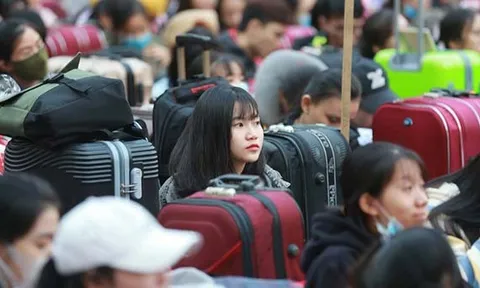 Cha mẹ buồn vì hai năm con không được về đón Tết